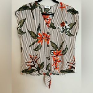 Sienna Sky Women’s Small Top